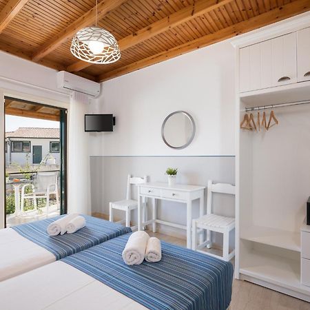 Bella Vista Beach Hotel Benitses  Dış mekan fotoğraf