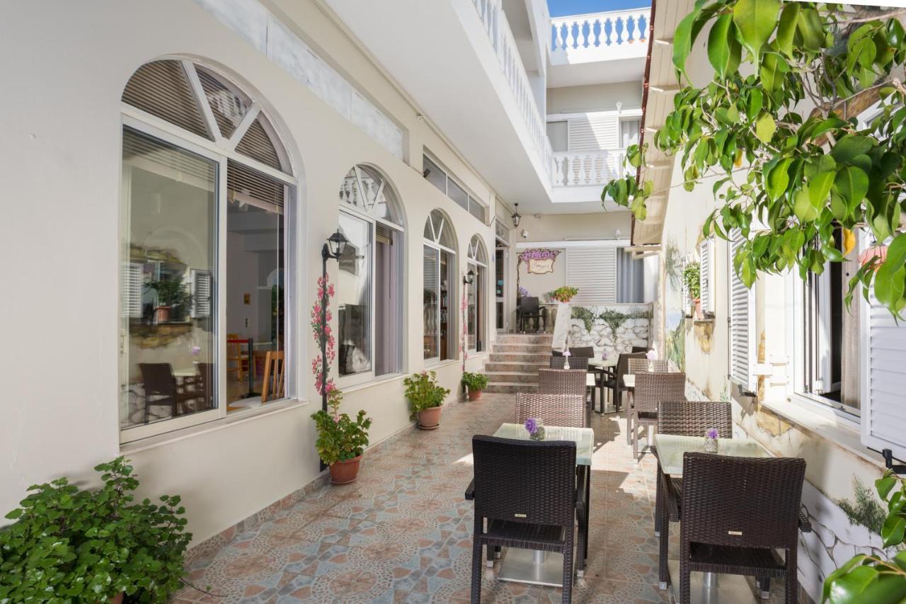 Bella Vista Beach Hotel Benitses  Dış mekan fotoğraf